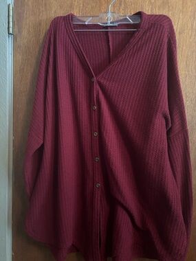 MIHOLL 2XL Waffle Knit Button Front cardigan. Burgandy